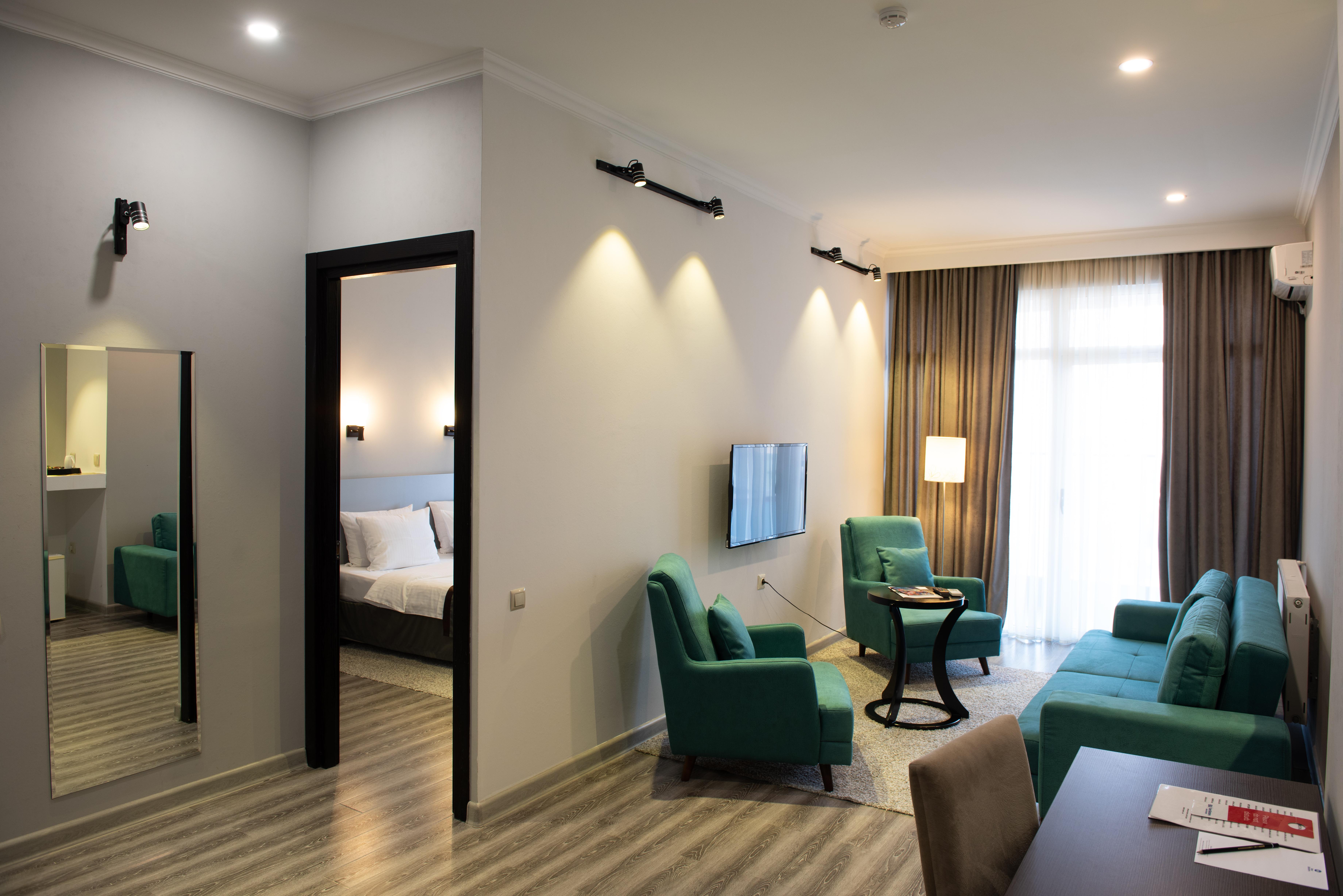 Best Western Tbilisi Art Hotel Екстериор снимка